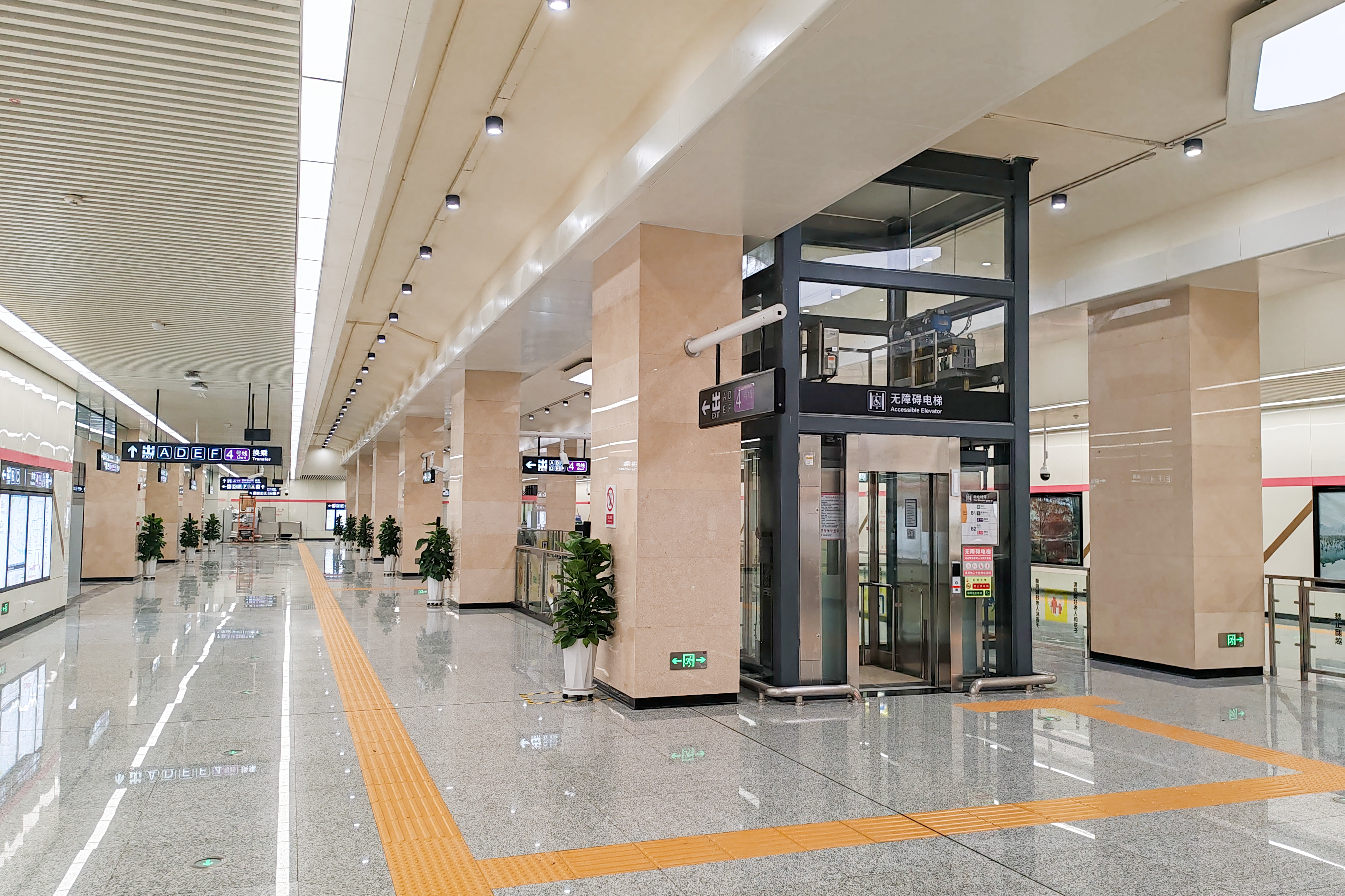 长春地铁222.jpg 长春地铁222.jpg