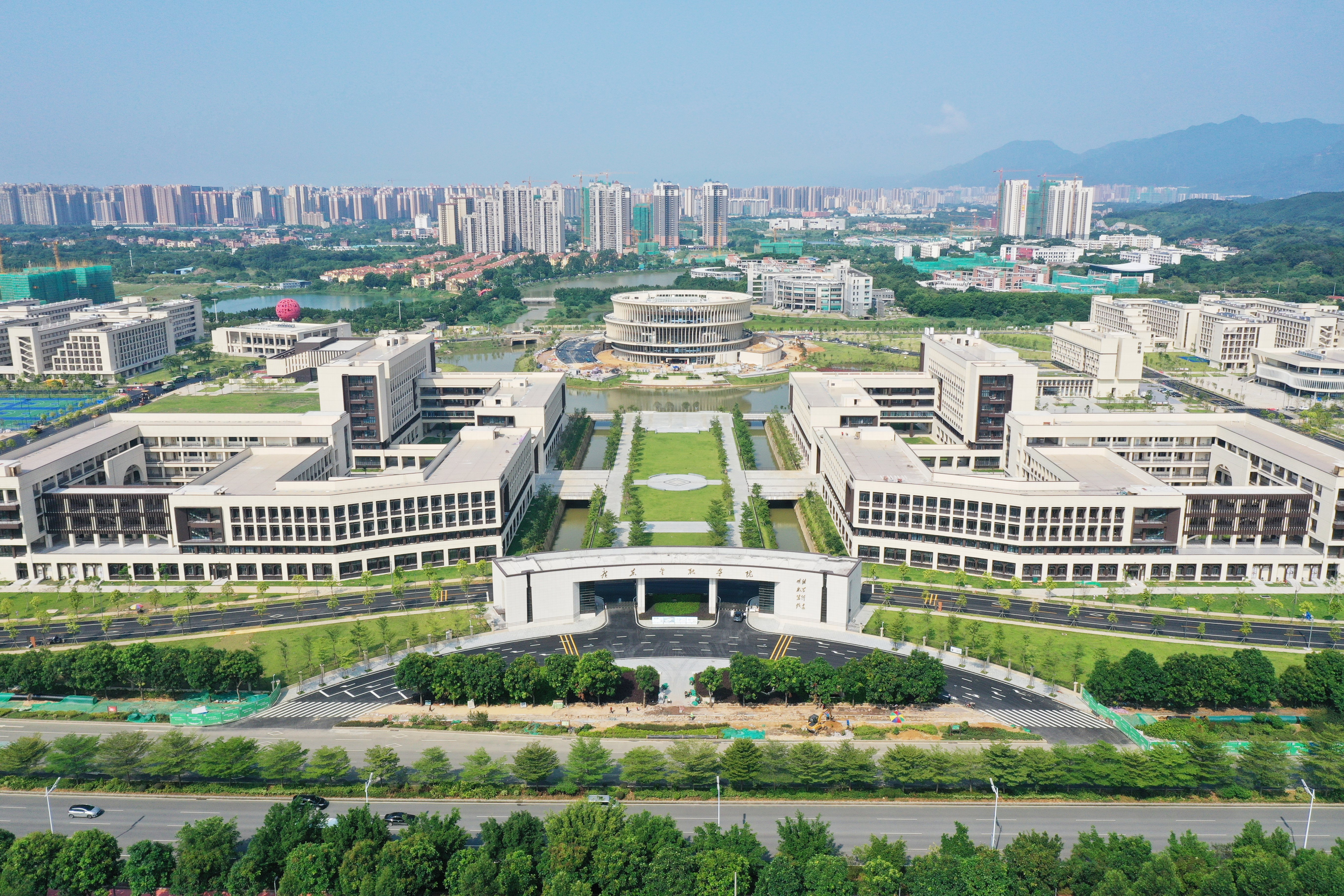 广东金融学院清远校区正式启用.jpeg
