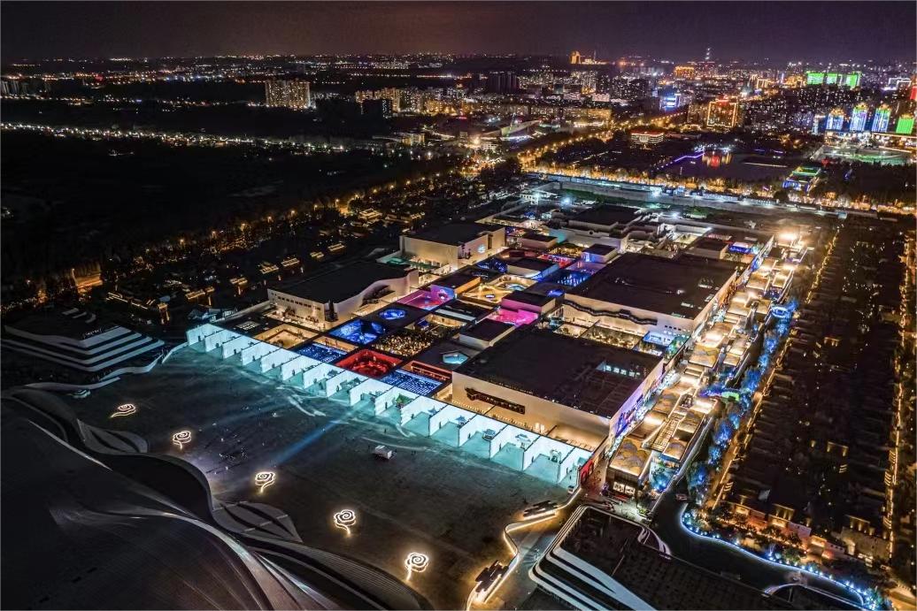 1.廊坊只有红楼梦戏剧幻城夜景.jpg