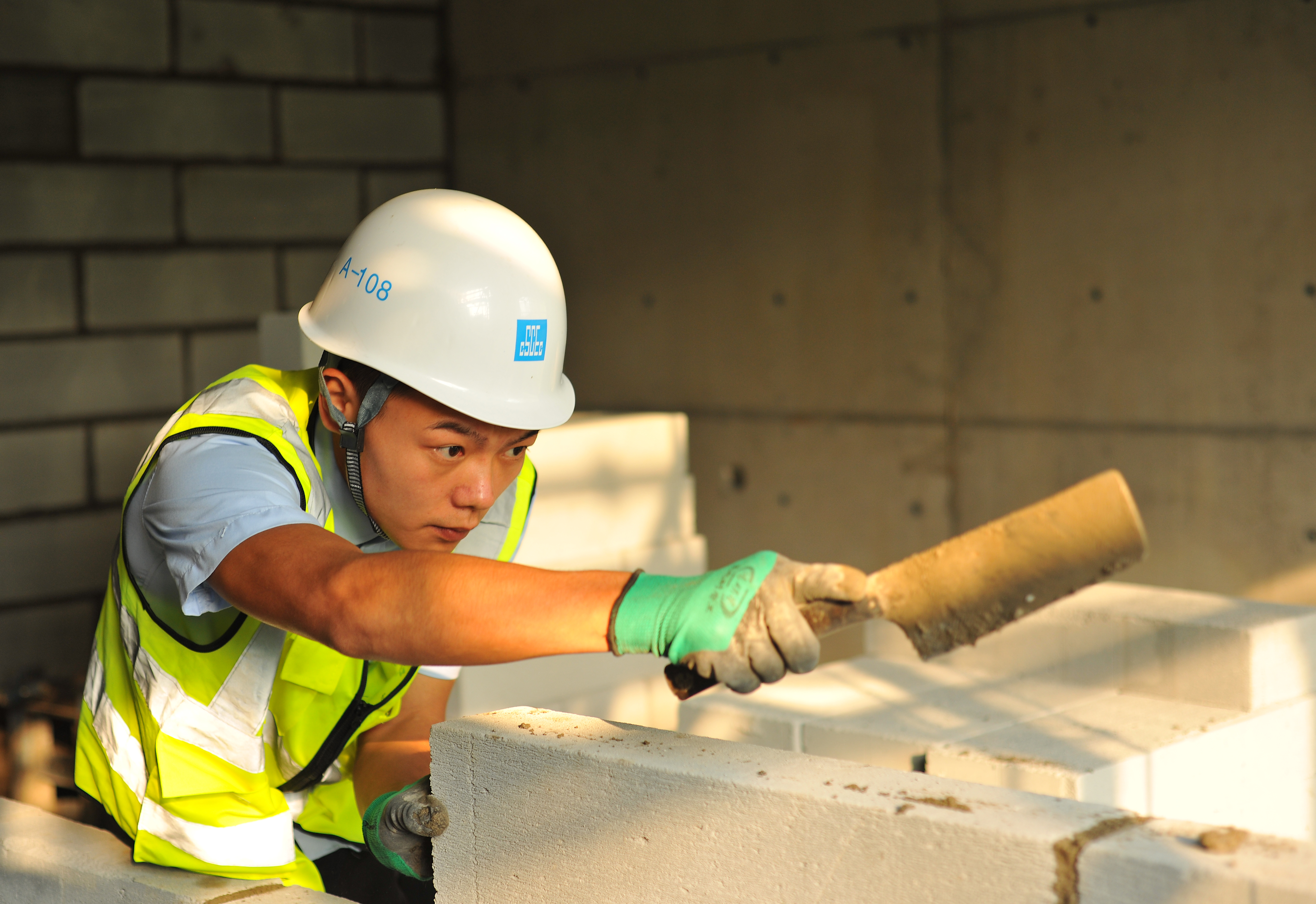 邹彬.jpg 邹彬.jpg