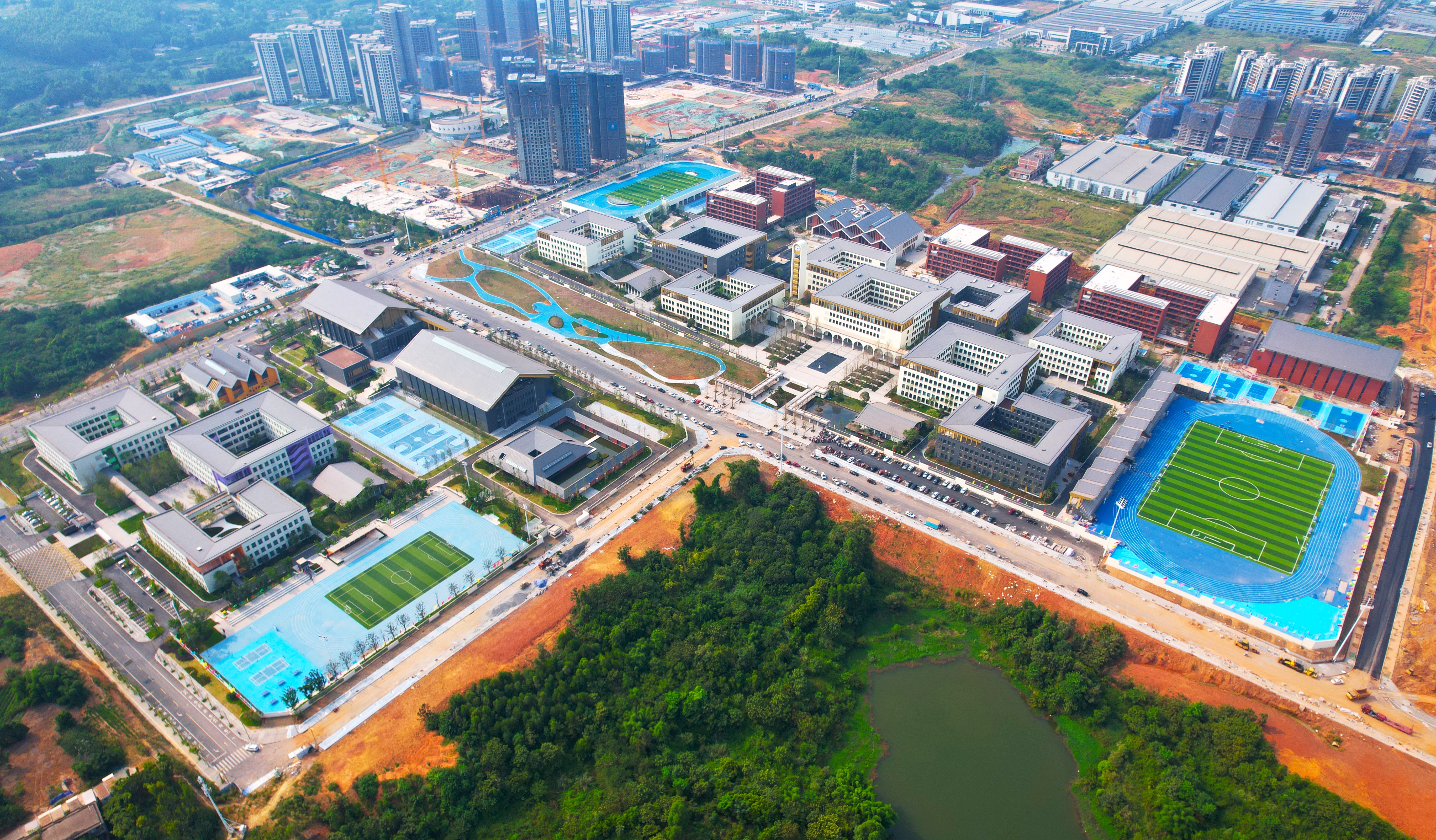 中建科工清华附中天府学校项目.jpg