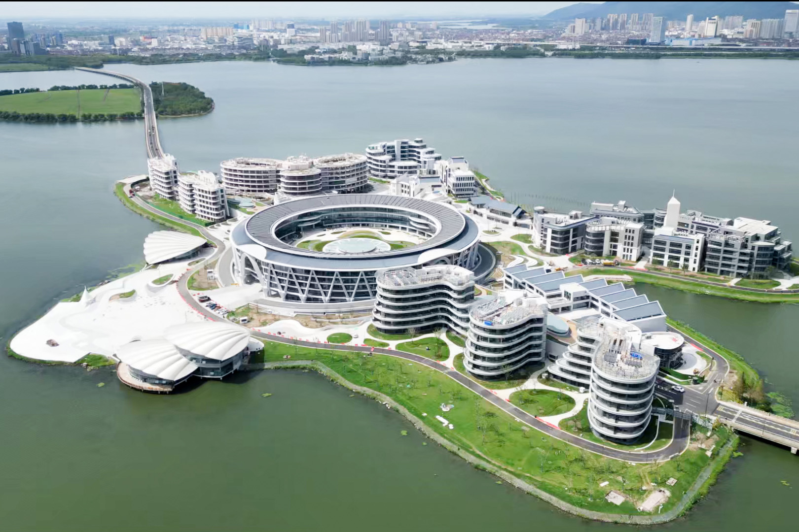 3、江苏常熟UWC+创新岛项目实景图大景2.jpg