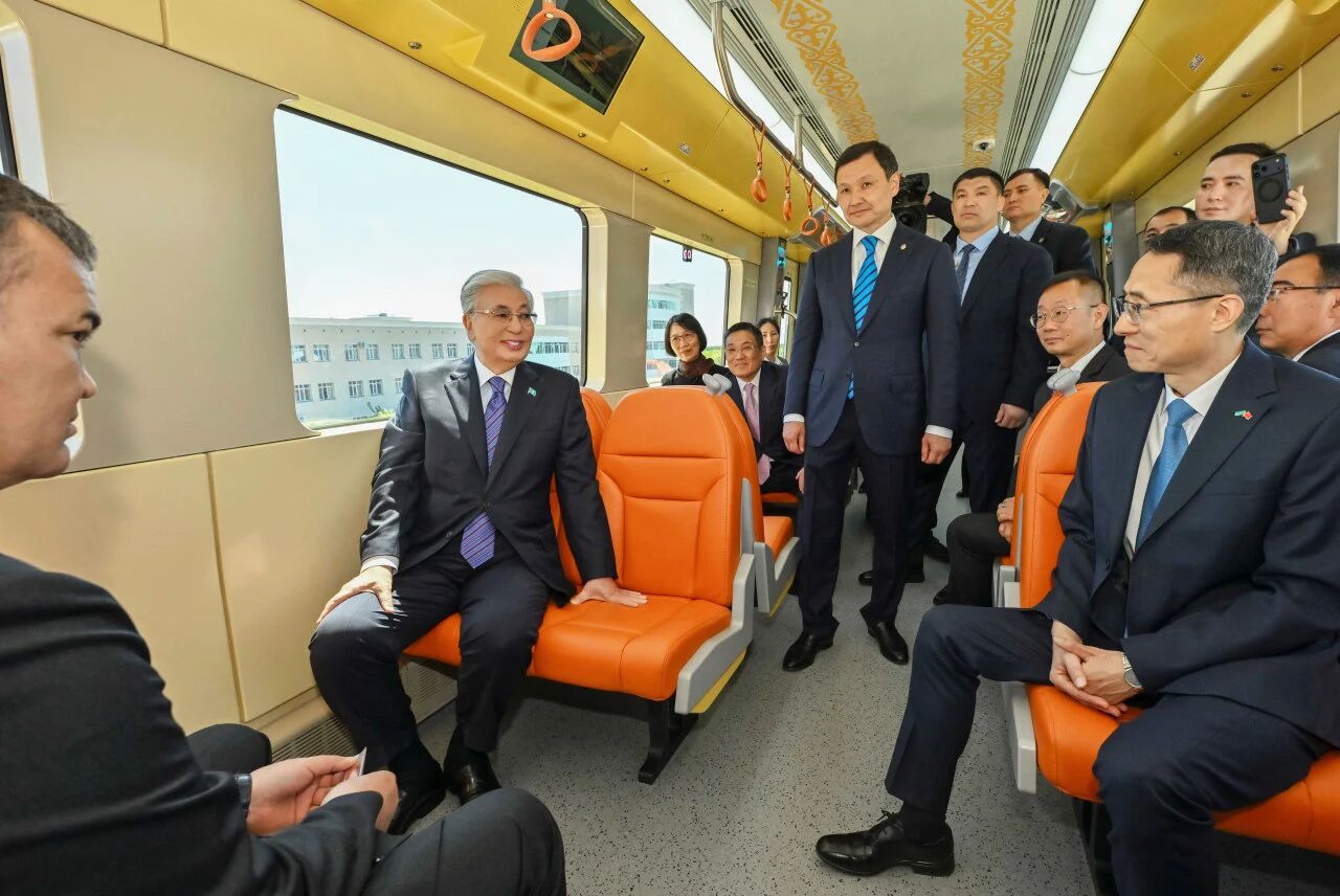 轻轨222.jpg 轻轨222.jpg