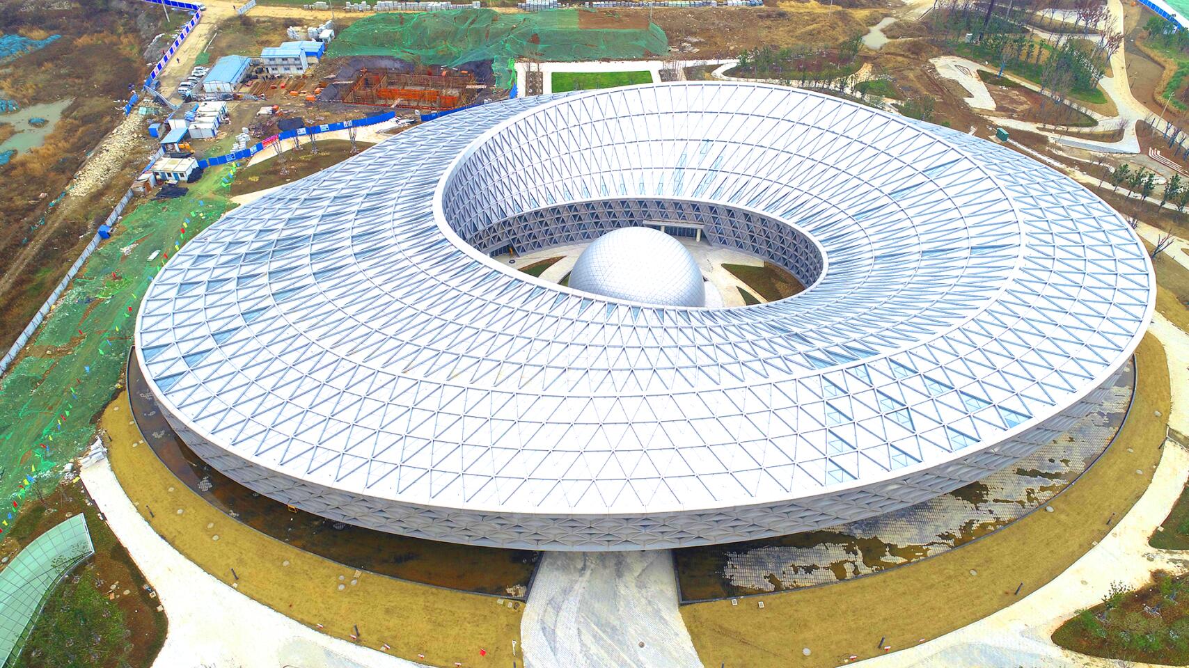 襄阳市科技馆新馆项目通过竣工验收