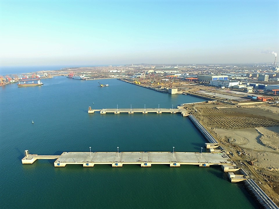 烟台港蓬莱东港区客滚码头工程完工