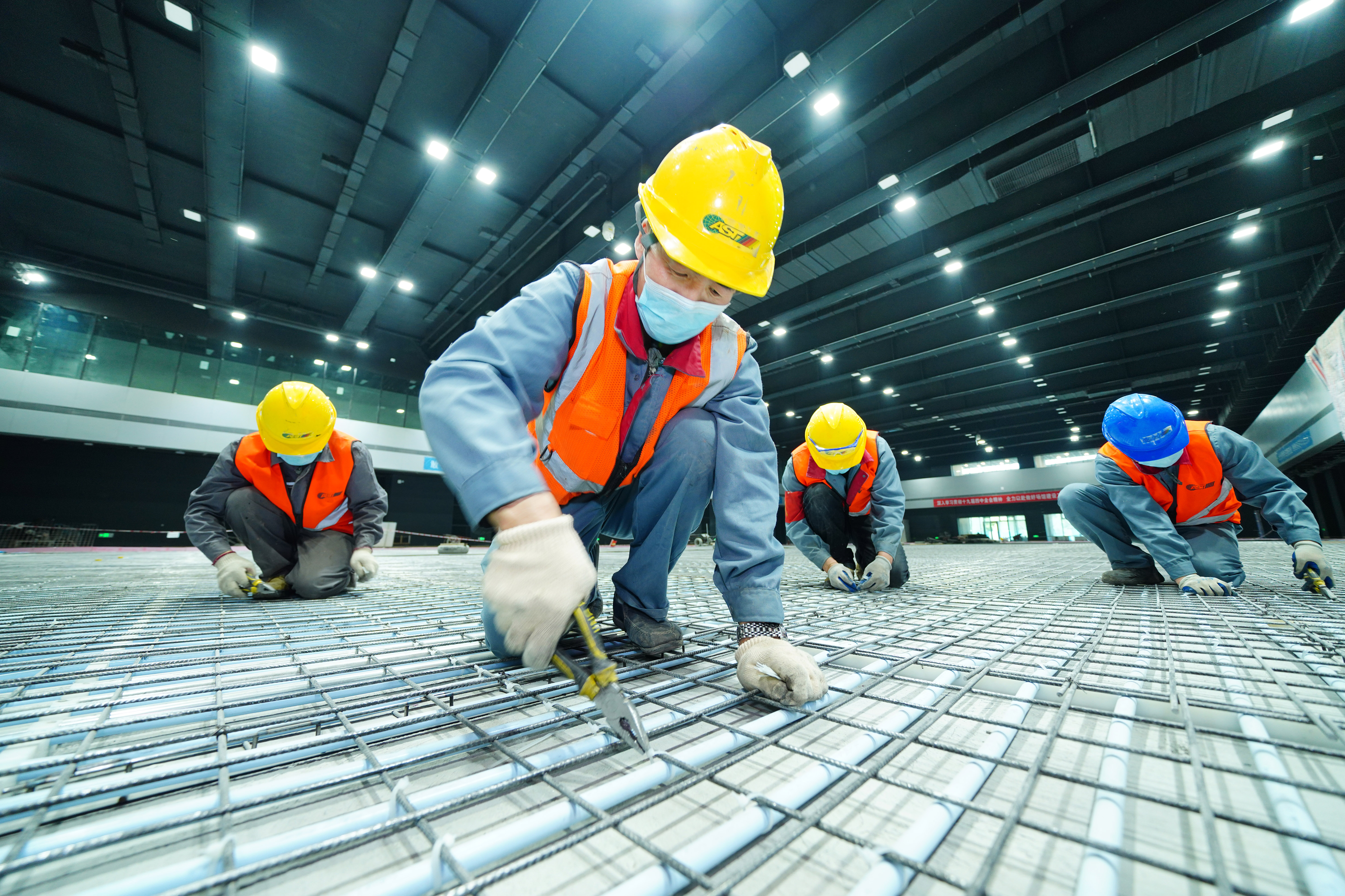 中建二局落实六保任务多点并进激发企业活力