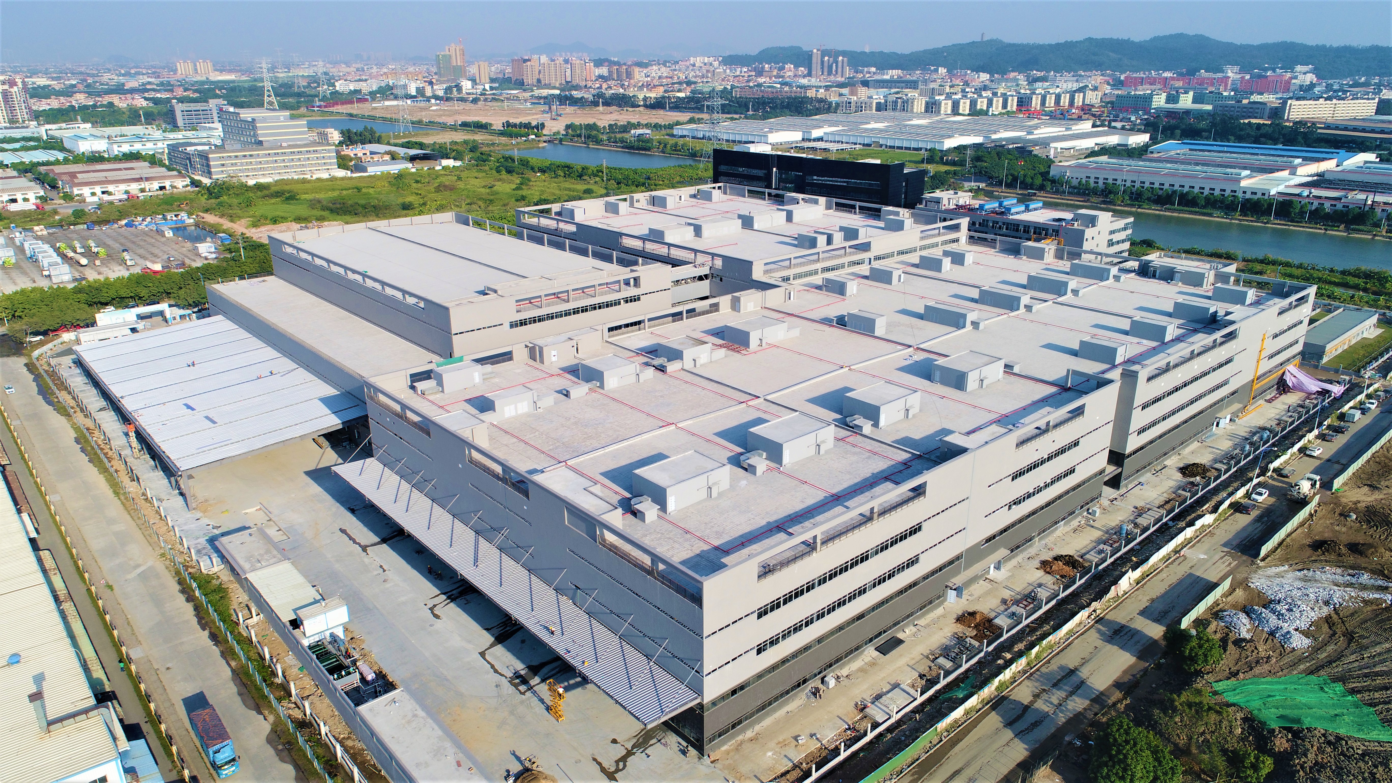 中建二局华南公司佛山万家乐热水厨电科技产业园项目通过竣工验收