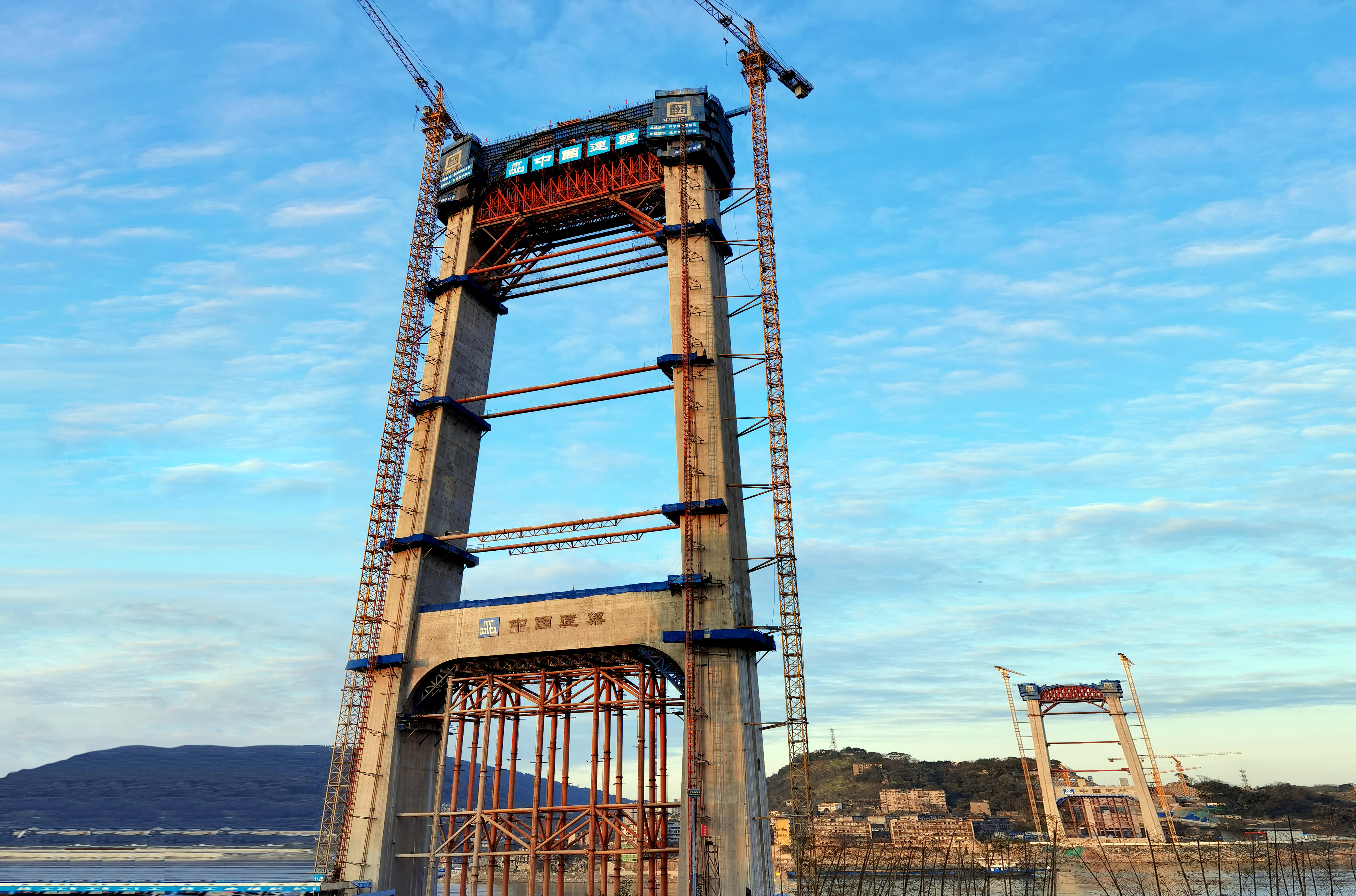 中建桥梁重庆郭家沱长江大桥项目北锚碇施工全部完成