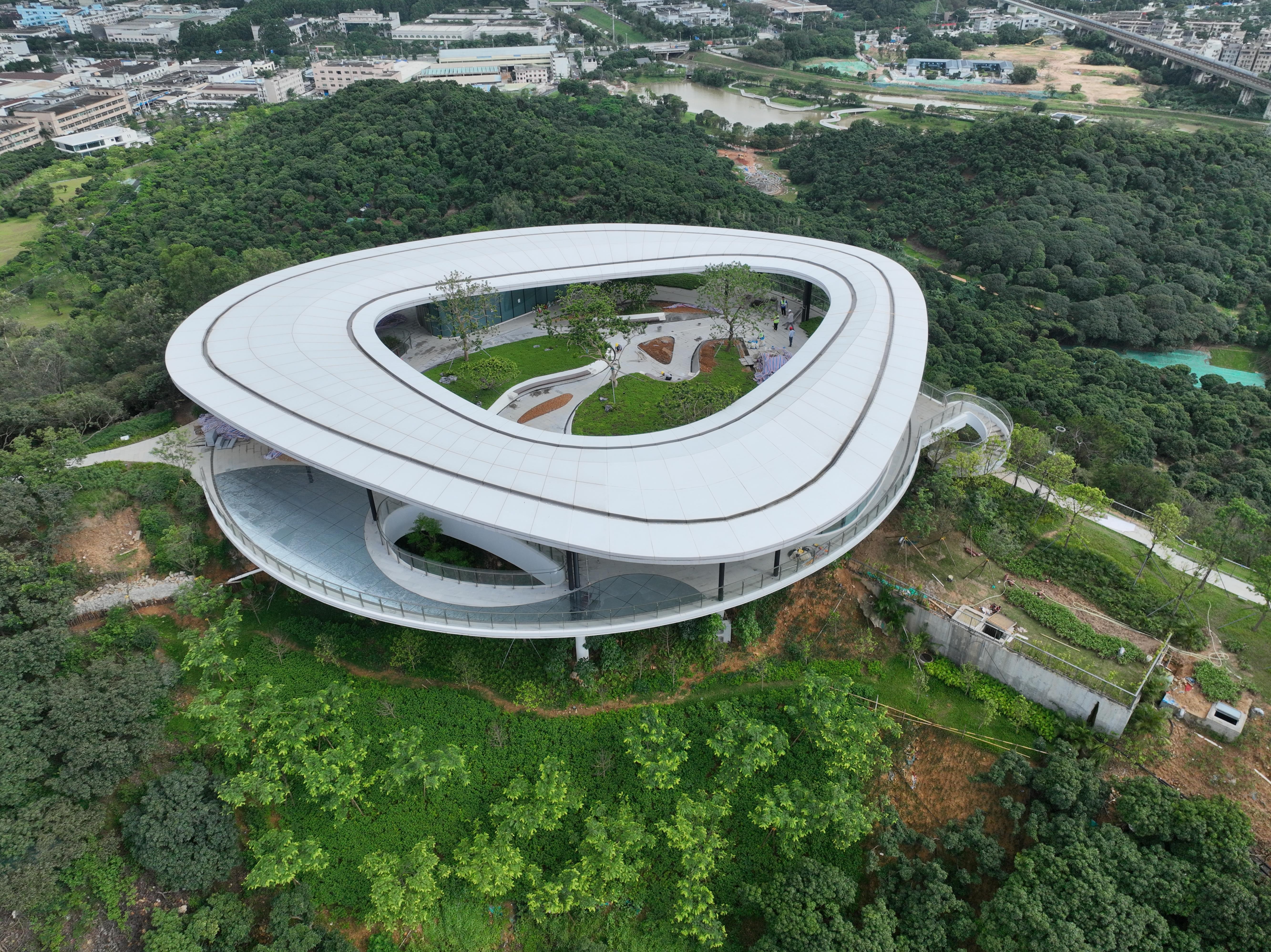 中建四局承建的深圳光明中心区科学公园北翼区域正式开园