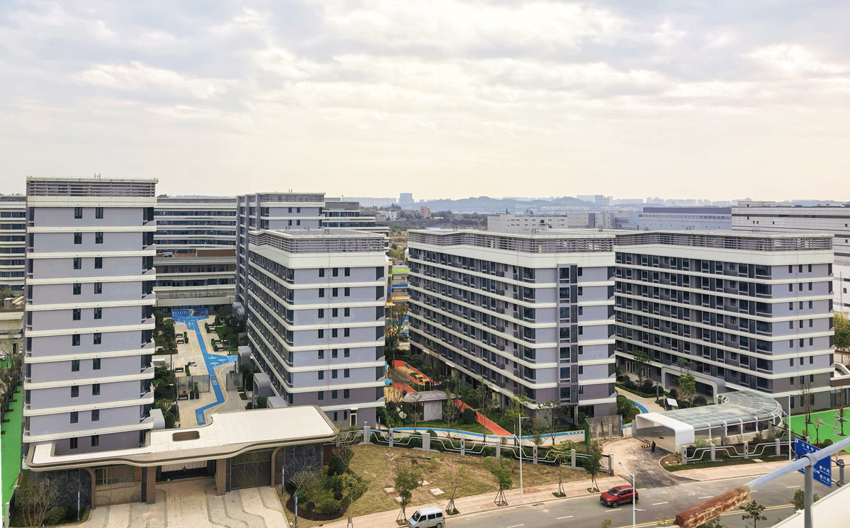 实景图-中建海峡承建的晋江市集成电路科学园邻里中心项目顺利通过竣工联合验收 (1)_副本.jpg