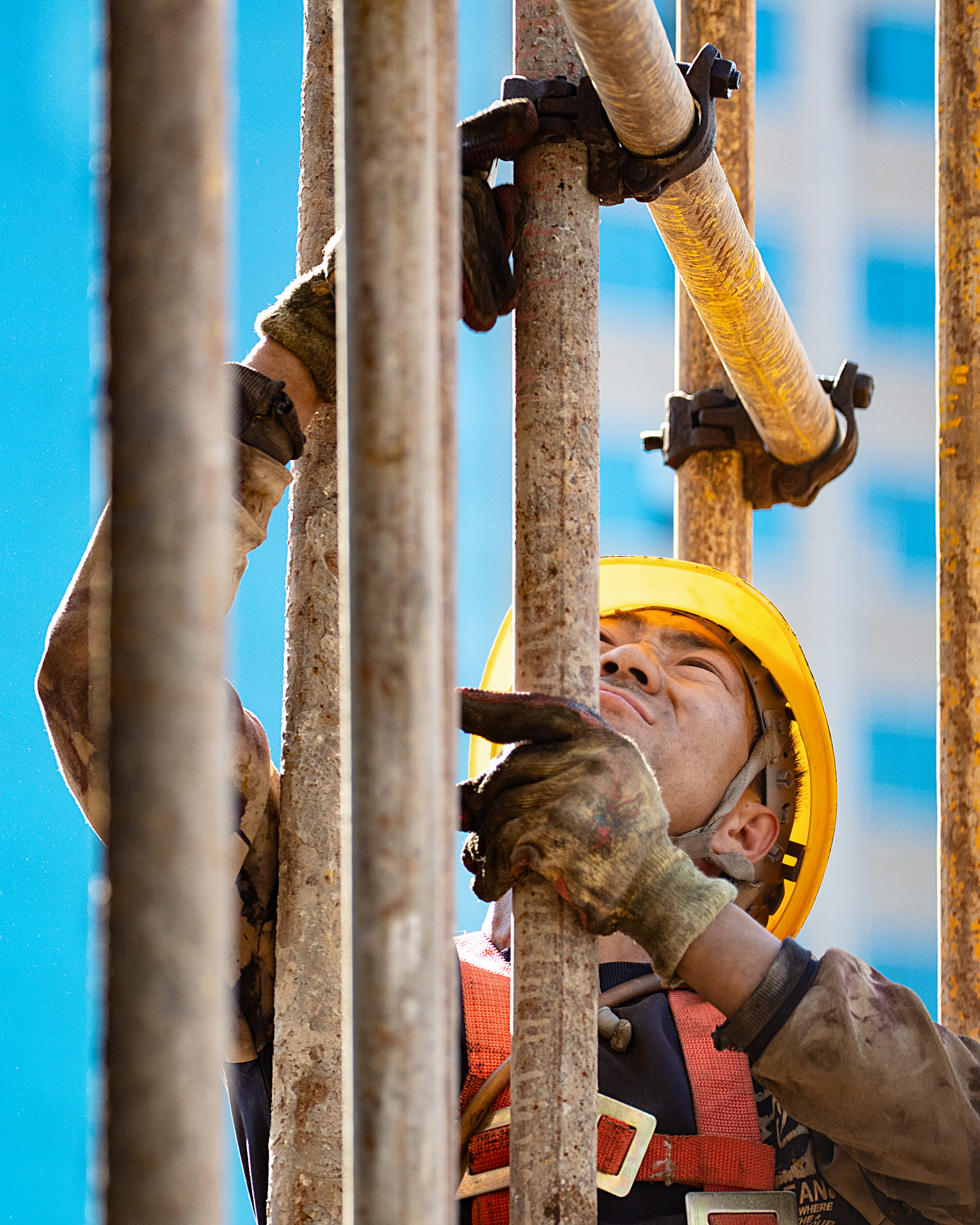 2019.05.18. 云南省鲁甸县卯家湾易迁安置区项目,外架工人眼中的细节、生命与安全。.jpg 2019.05.18. 云南省鲁甸县卯家湾易迁安置区项目,外架工人眼中的细节、生命与安全。.jpg