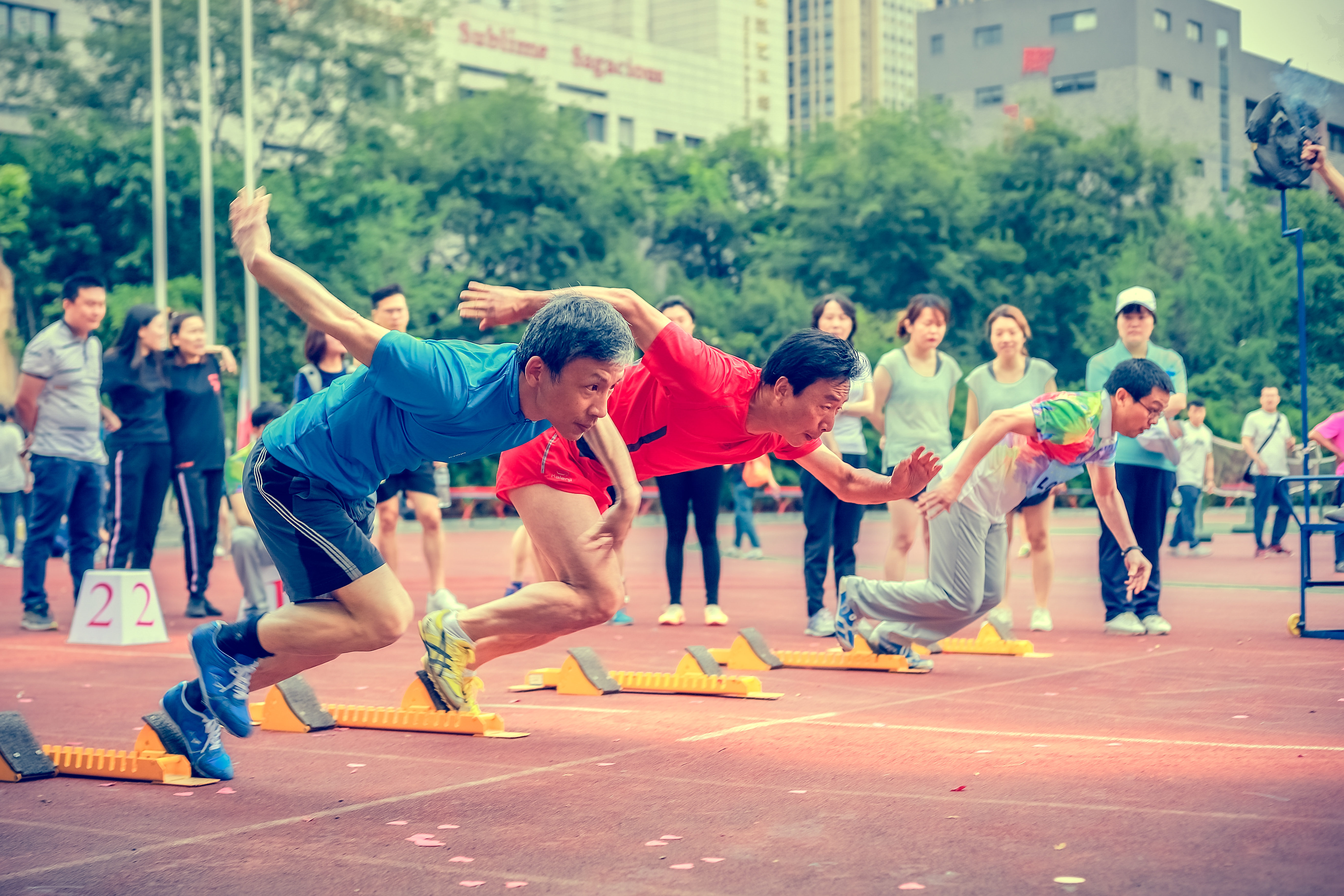 56《起飞》 西南院 余洪浩.jpg