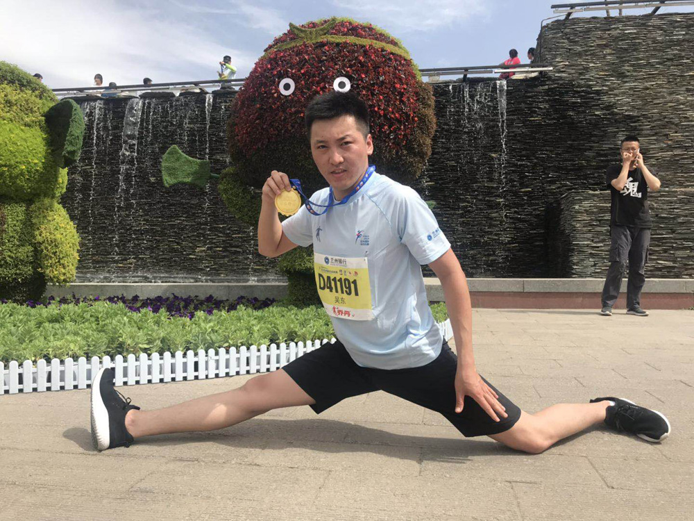 54《马拉松健儿》 中建设计集团 岳洋.jpg