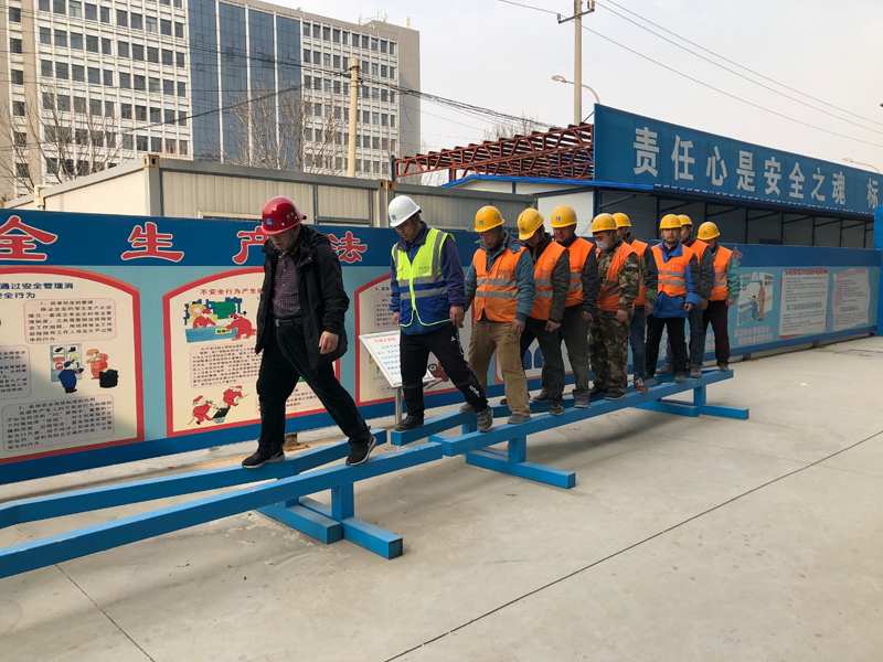 52《“没事”走两步》 中建设计集团 张亚楠.jpg