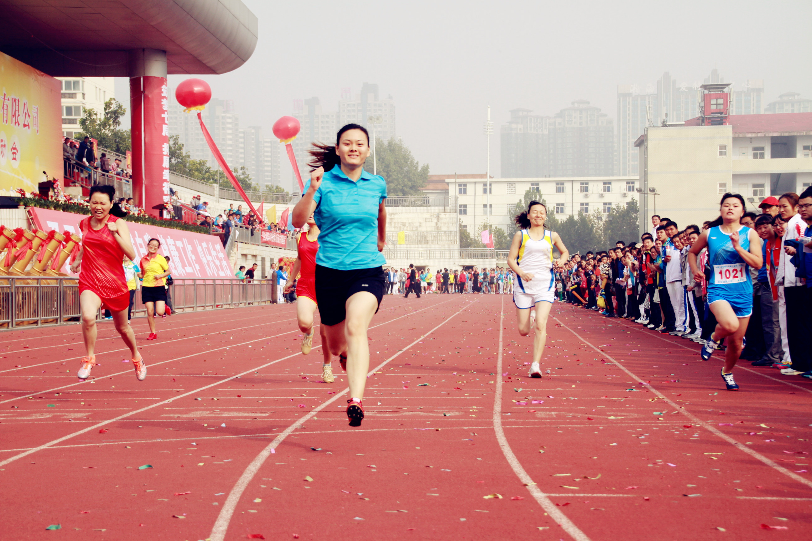 31《奔跑，胜利就在前方》中建七局 刘素芳.jpg