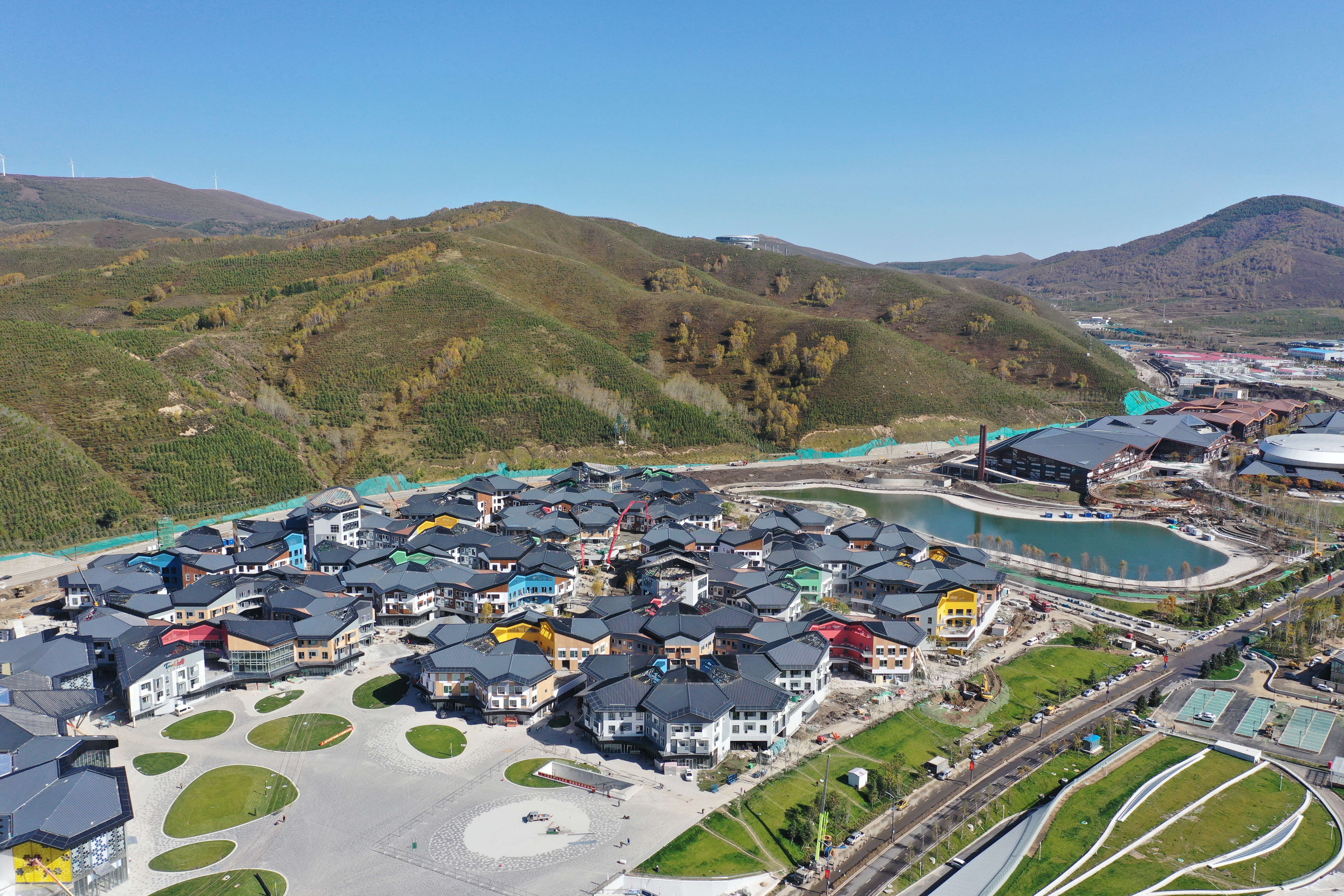 崇礼太子城冰雪小镇屋面.jpg 崇礼太子城冰雪小镇屋面.jpg